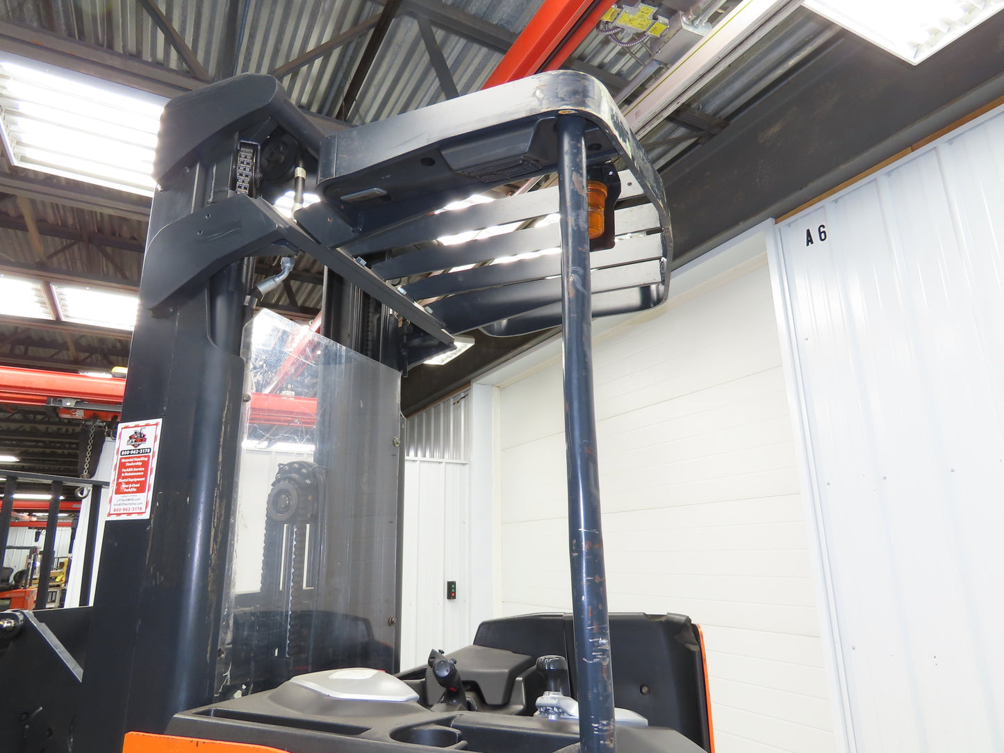 Doosan Forklift Stand On 36V Electric Pantograph Reach Truck 3714lbs 4475h 20' L