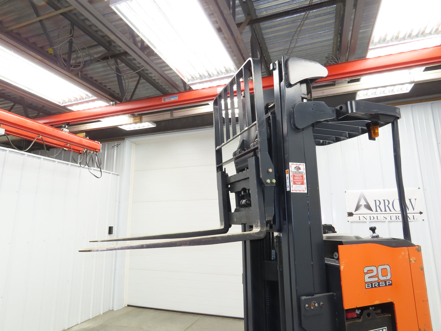 Doosan Forklift Stand On 36V Electric Pantograph Reach Truck 3714lbs 4475h 20' L