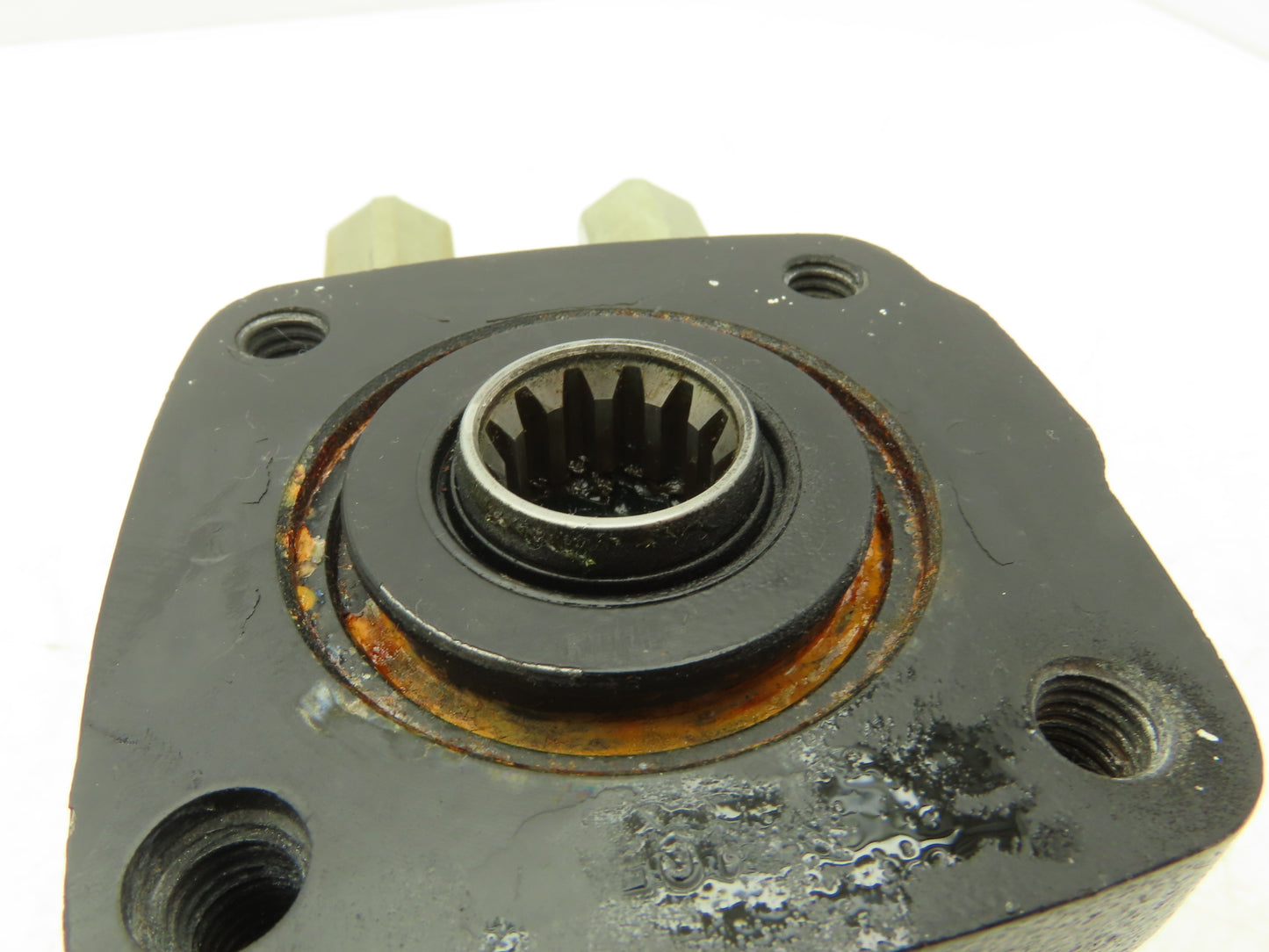 Char-Lynn Eaton 211-1008-002 Hydraulic Power Steering Pump Off Rico PLR-DD-100