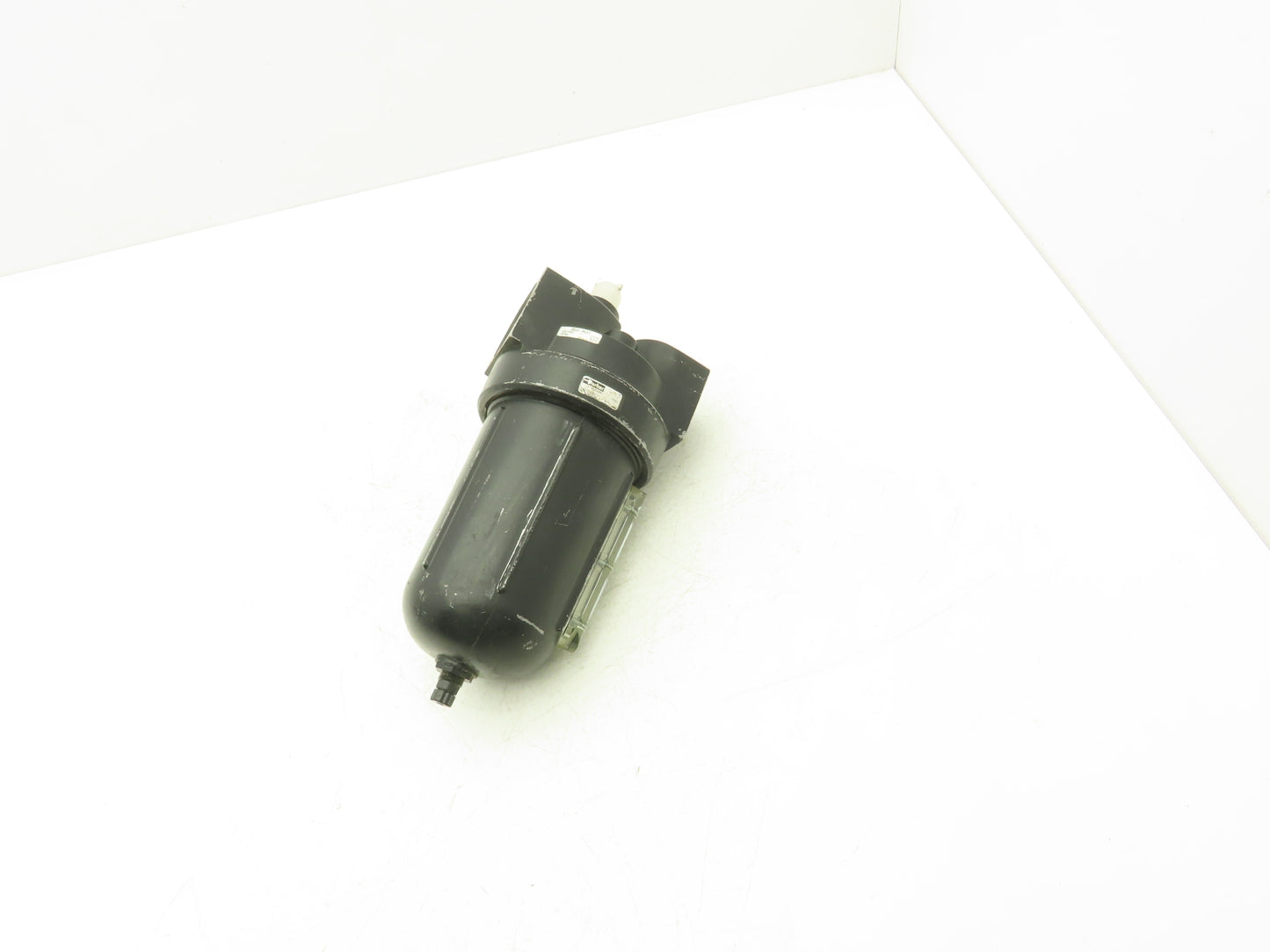 Parker 18L74BC Pneumatic Mist Lubricator 1-1/2" NPT 250PSI Sight Glas is Fogged