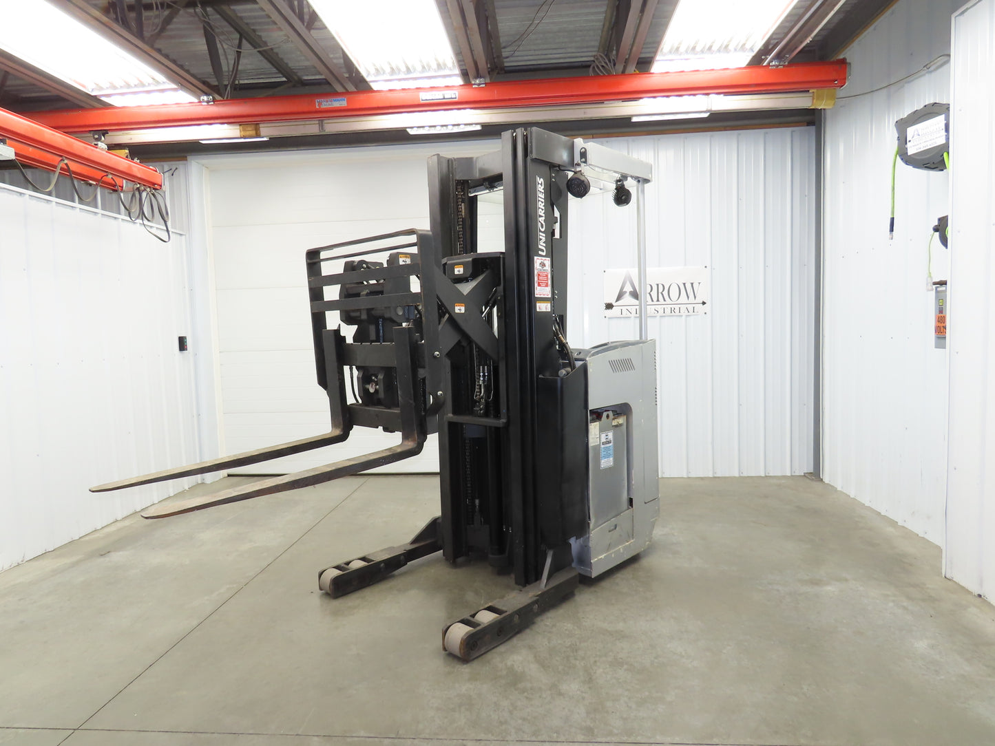 Unicarriers Forklift Stand On 36V Electric Truck 3500lbs 5976.3h Side Shift