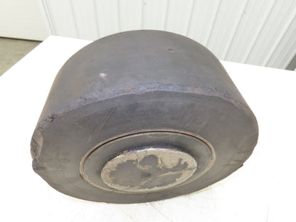 Superior Tire 318 601 Industrial Tire Resilient Solid Black 13.75X5X8"