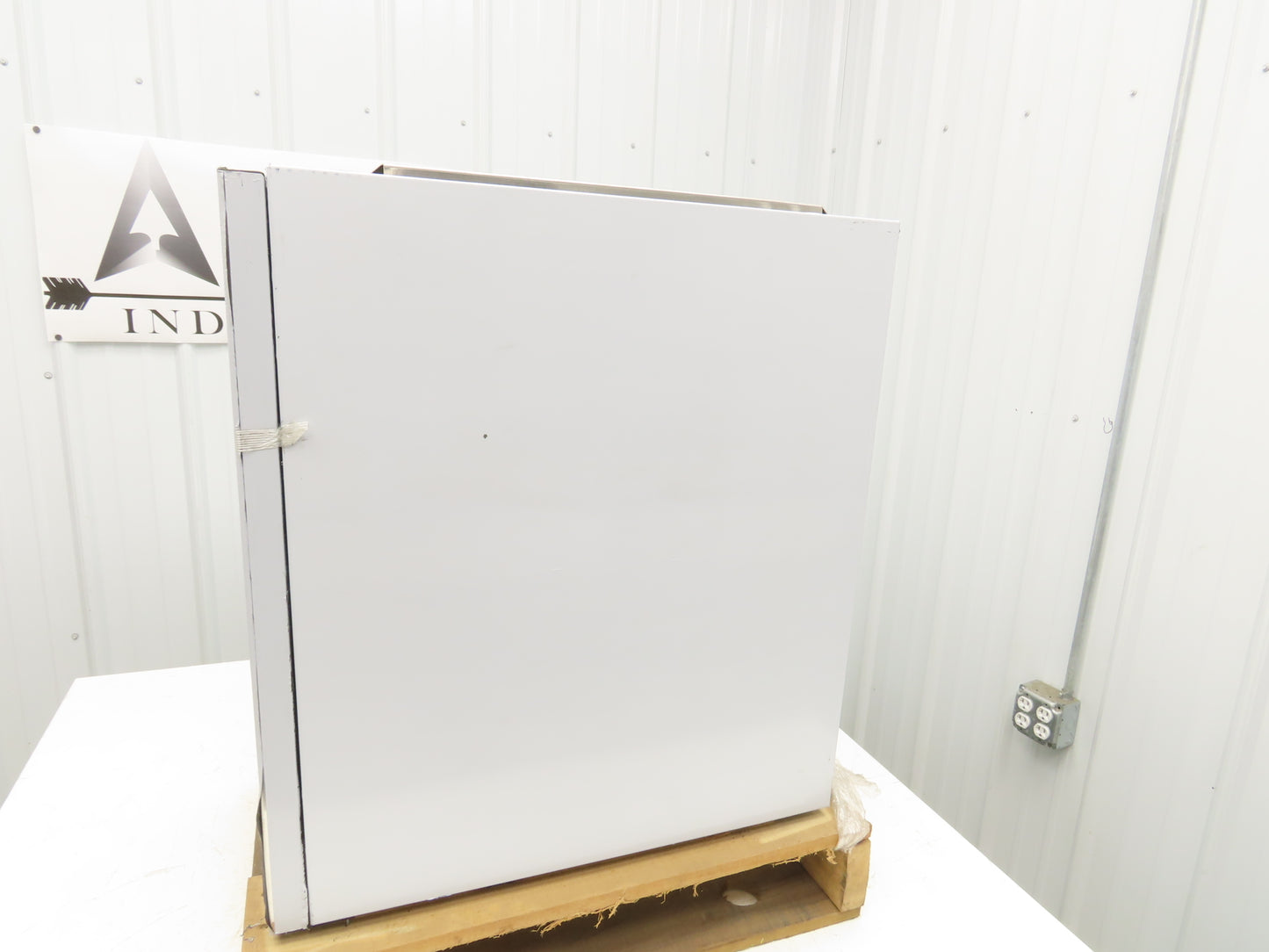 Scotsman HST16-A Stationary Cabinet Stand for HID312 Ice Maker 16.5"x23.75"x32"H