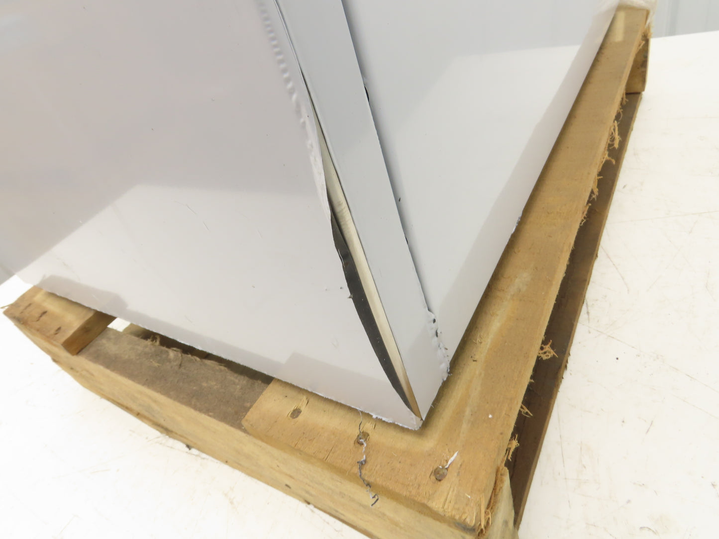 Scotsman HST16-A Stationary Cabinet Stand for HID312 Ice Maker 16.5"x23.75"x32"H
