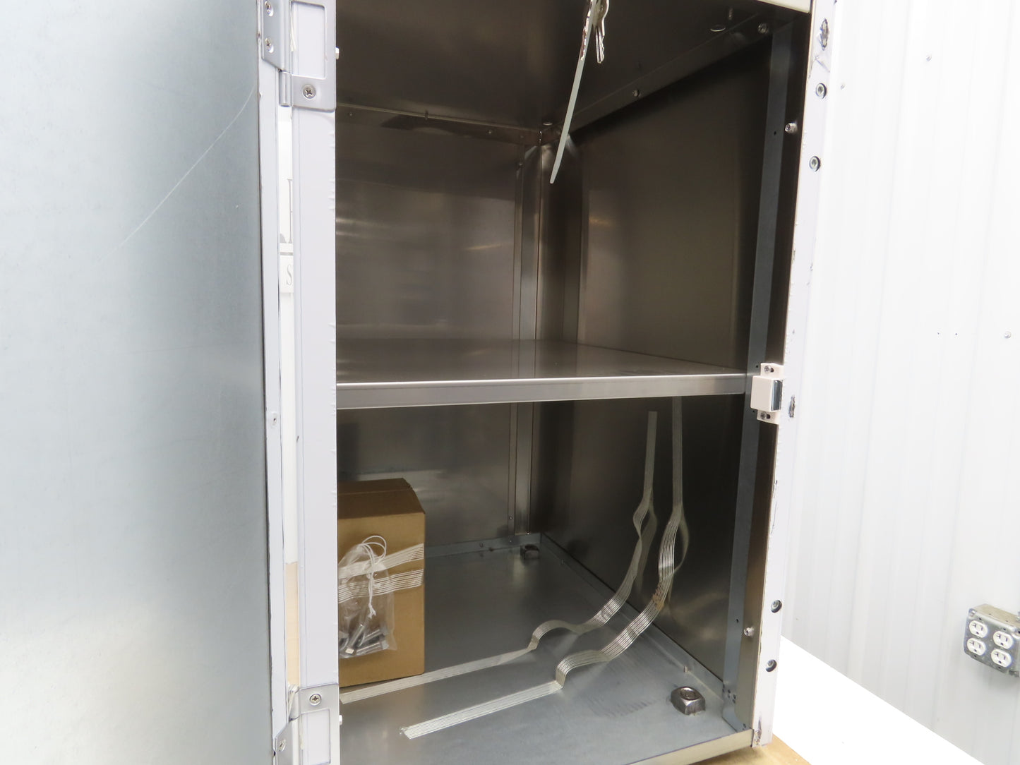 Scotsman HST16-A Stationary Cabinet Stand for HID312 Ice Maker 16.5"x23.75"x32"H