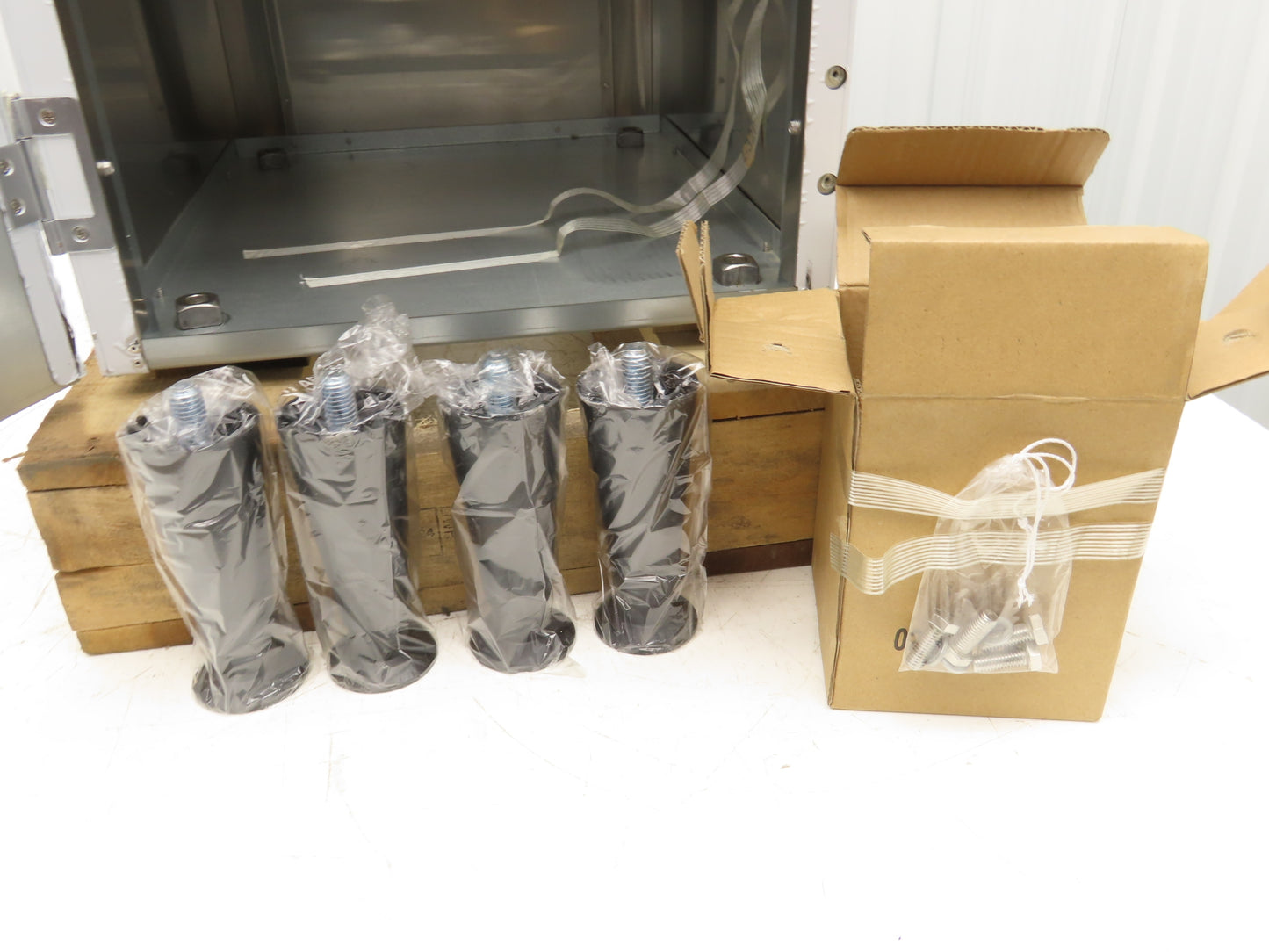 Scotsman HST16-A Stationary Cabinet Stand for HID312 Ice Maker 16.5"x23.75"x32"H