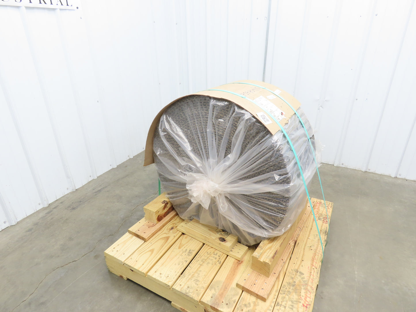 Cambridge T314-18 FBFS Stainless Wire Mesh Furnace Flat Conveyor Belt 18"x 140'