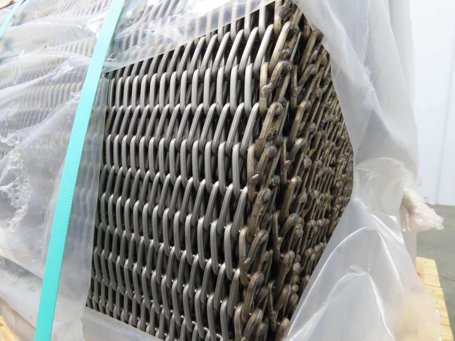 Cambridge T314-18 FBFS Stainless Wire Mesh Furnace Flat Conveyor Belt 18"x 140'