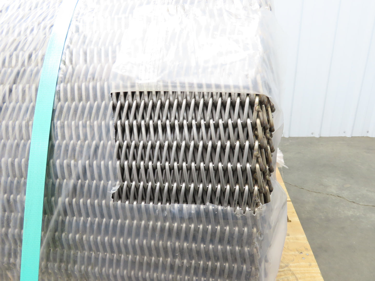 Cambridge T314-24 FBFS Stainless Wire Mesh Furnace Flat Conveyor Belt 24"x 150'