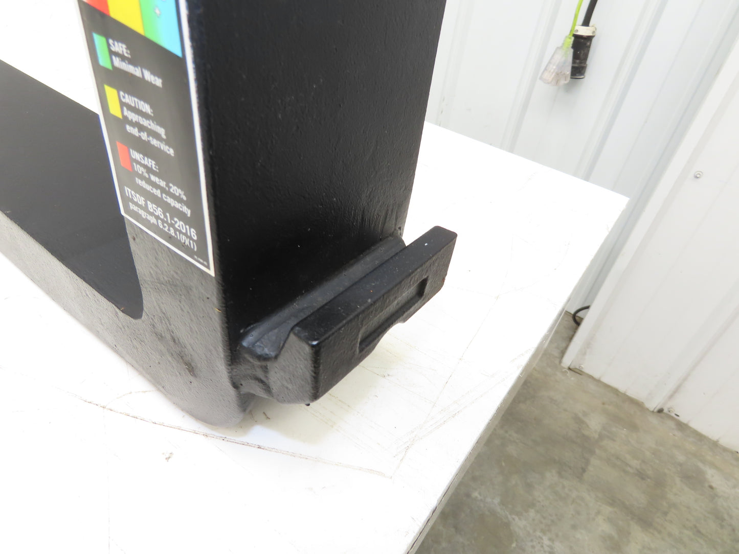 AMH3300X24 4x42" Class 2 Steel Forklift Forks 16" Carriage 1-Pair 1520X600