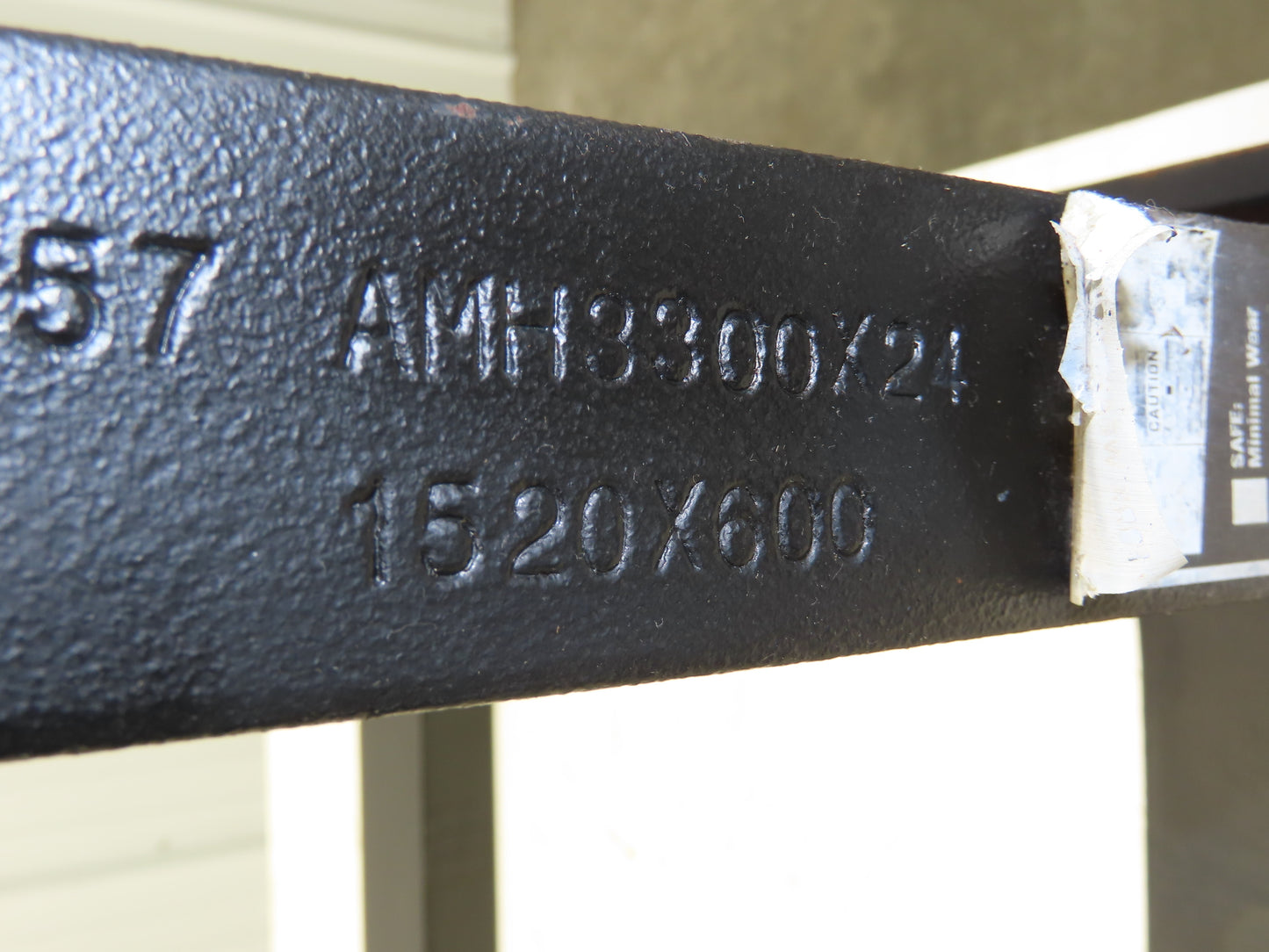 AMH3300X24 4x42" Class 2 Steel Forklift Forks 16" Carriage 1-Pair 1520X600