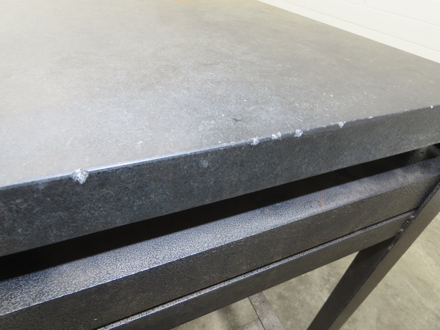 Granite Surface Inspection Plate 24 x 18 x 3" Black 2 Ledge Metal Stand