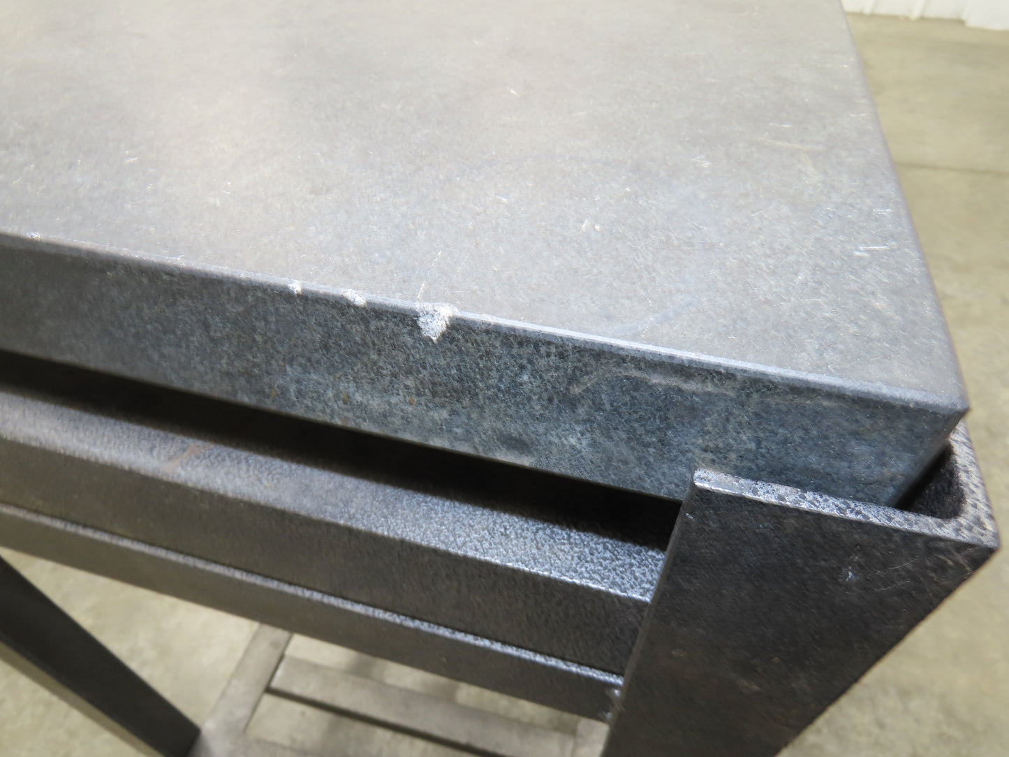 Granite Surface Inspection Plate 24 x 18 x 3" Black 2 Ledge Metal Stand