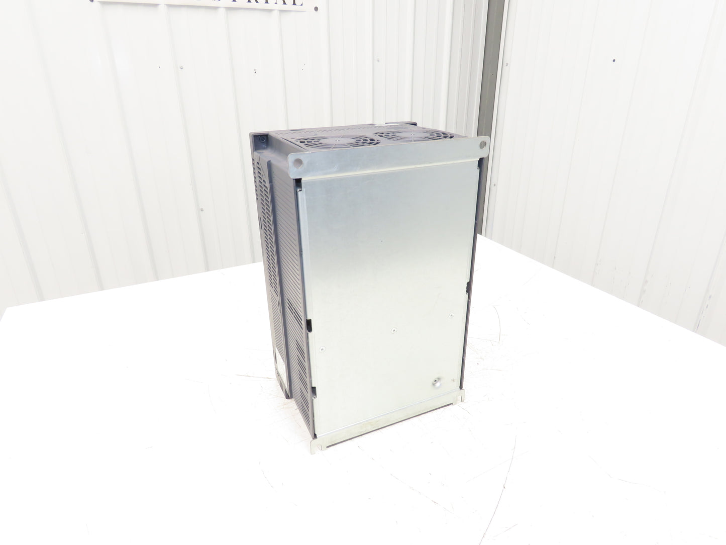 Mitsubishi Electric FRA82022K1 AC VFD Inverter Drive 3PH 200-240V 90A 22Kw 30Hp