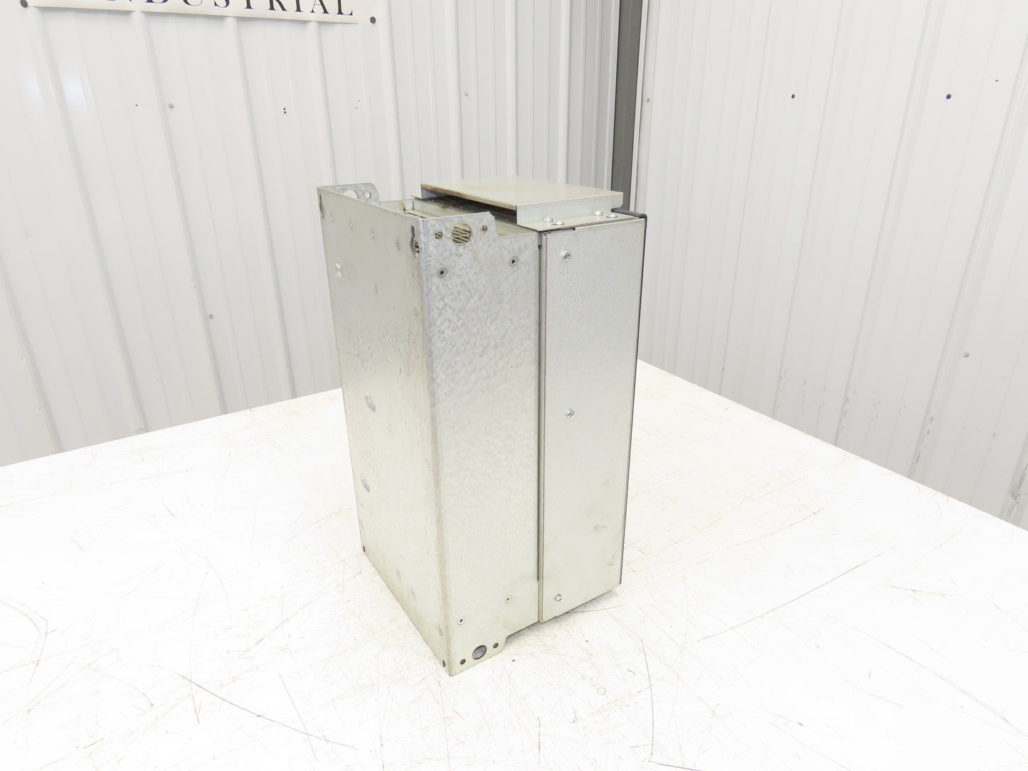 Toshiba VFAS1-2185PM AC VFD Inverter Drive 3PH 200-240V 77A 29kVA 18.5kW 25Hp