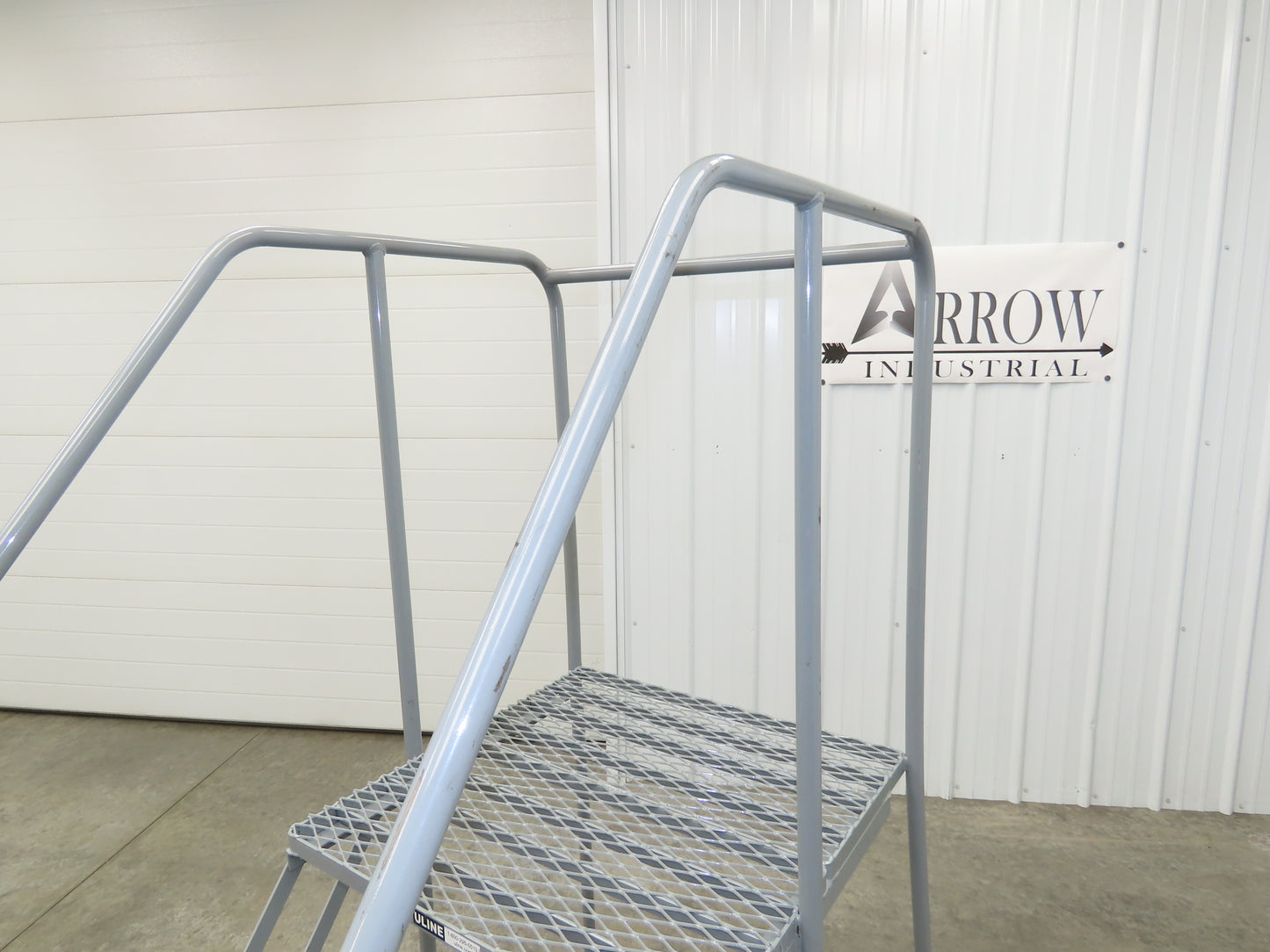 Uline H-1082-20 Rolling Ladder 4 Step 20" Work Platform 40" Top Step 450lbs Cap