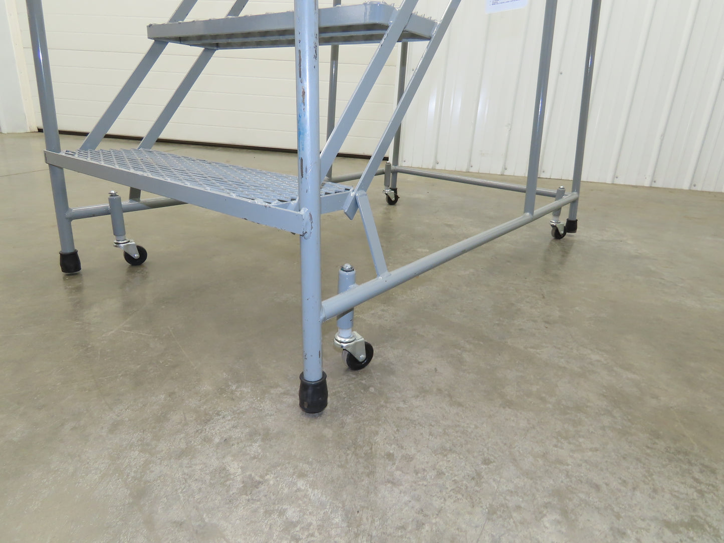 Uline H-1082-20 Rolling Ladder 4 Step 20" Work Platform 40" Top Step 450lbs Cap