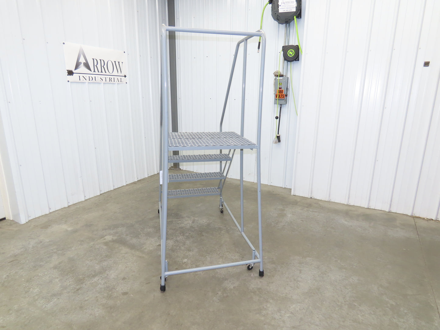 Uline H-1082-20 Rolling Ladder 4 Step 20" Work Platform 40" Top Step 450lbs Cap