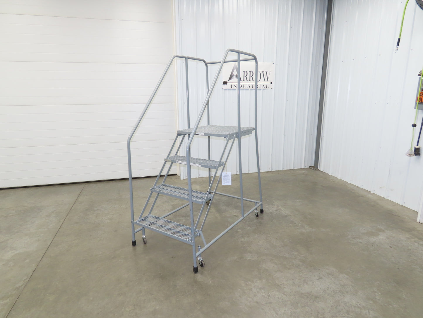 Uline H-1082-20 Rolling Ladder 4 Step 20" Work Platform 40" Top Step 450lbs Cap