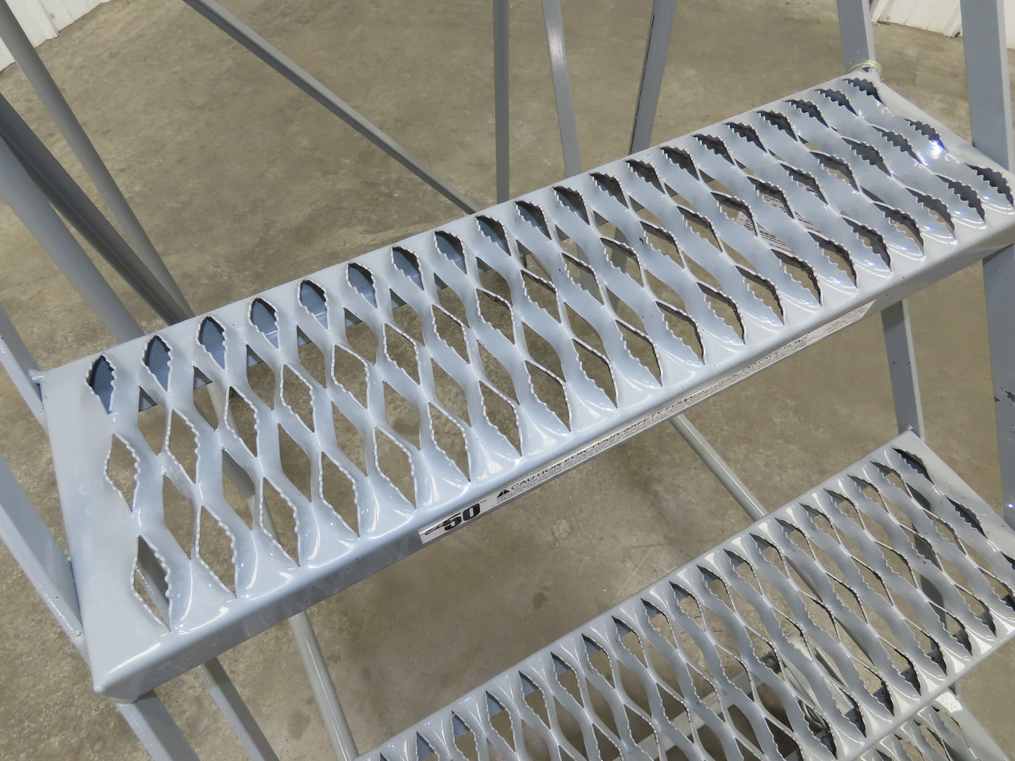 Uline H-7919 Rolling Ladder 4 Step 36" Work Platform 40" Top Step 800lbs Cap