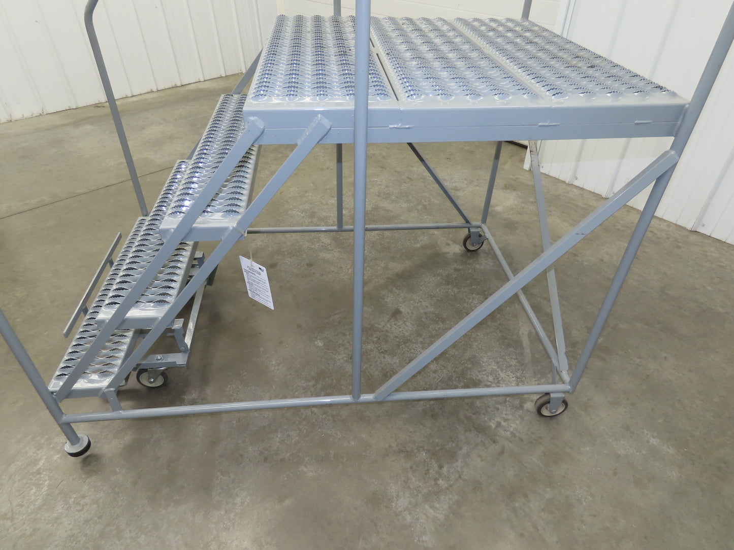 Uline H-1868 Rolling Ladder 4 Step 36" Work Platform 40" Top Step 800lbs Cap