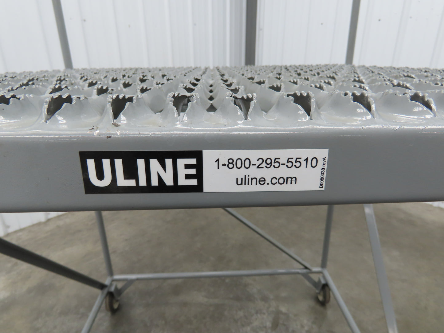 Uline H-1868 Rolling Ladder 4 Step 36" Work Platform 40" Top Step 800lbs Cap