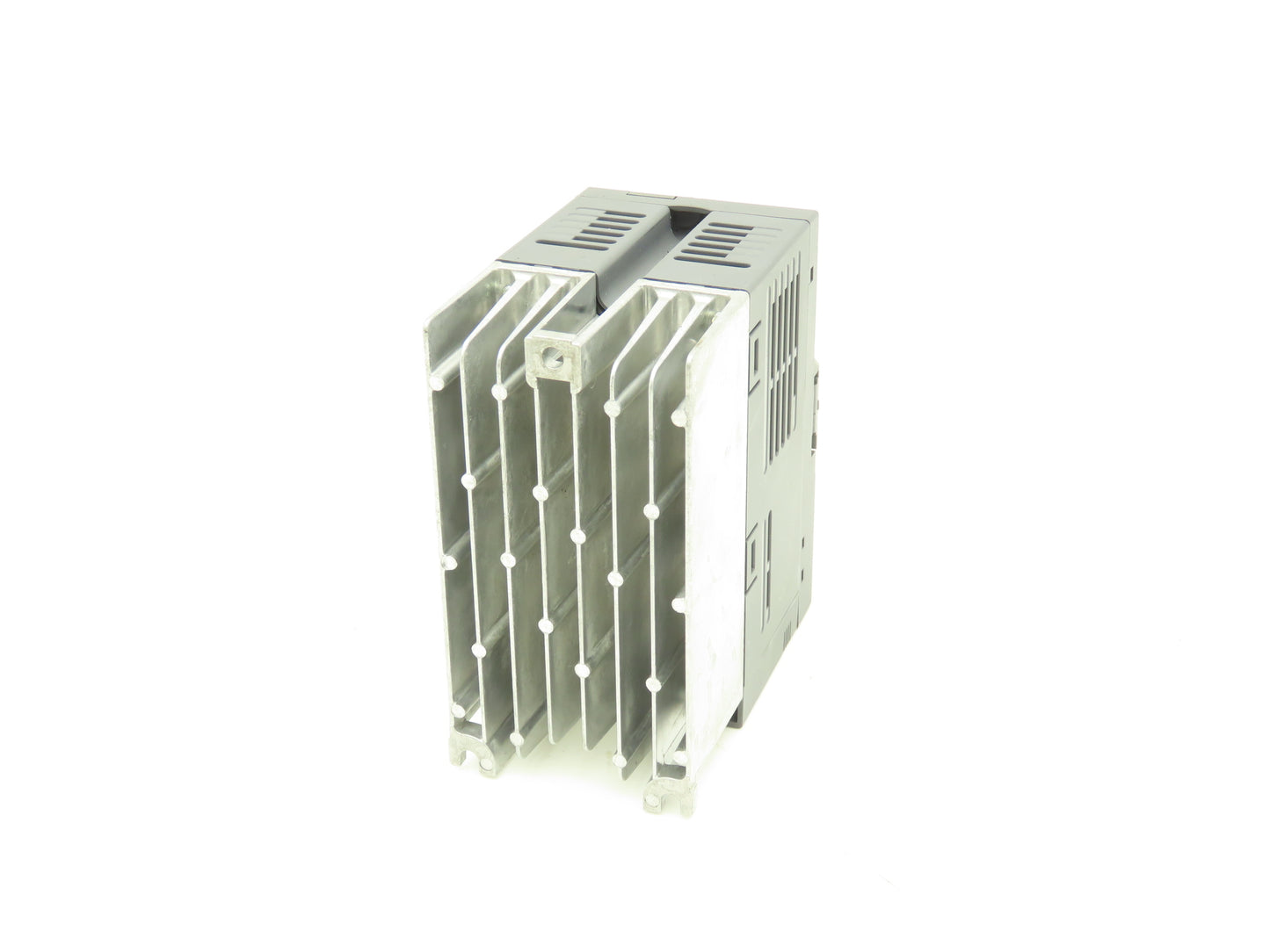 Mitsubishi FR-A7NC AC Servo Drive 0.4kW 1/2Hp 200-240V 3Ph w/CC-Link Module