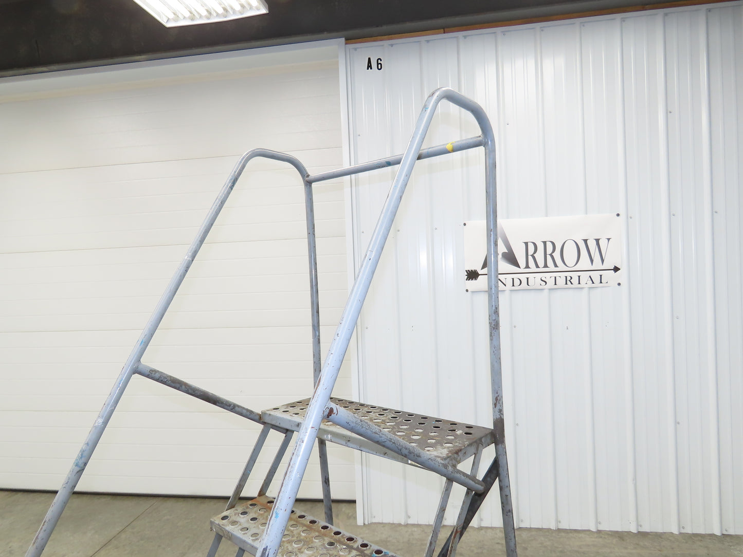 Cotterman 933701 Rolling Ladder 5 Step 10" Work Platform 50" Top Step 450lbs