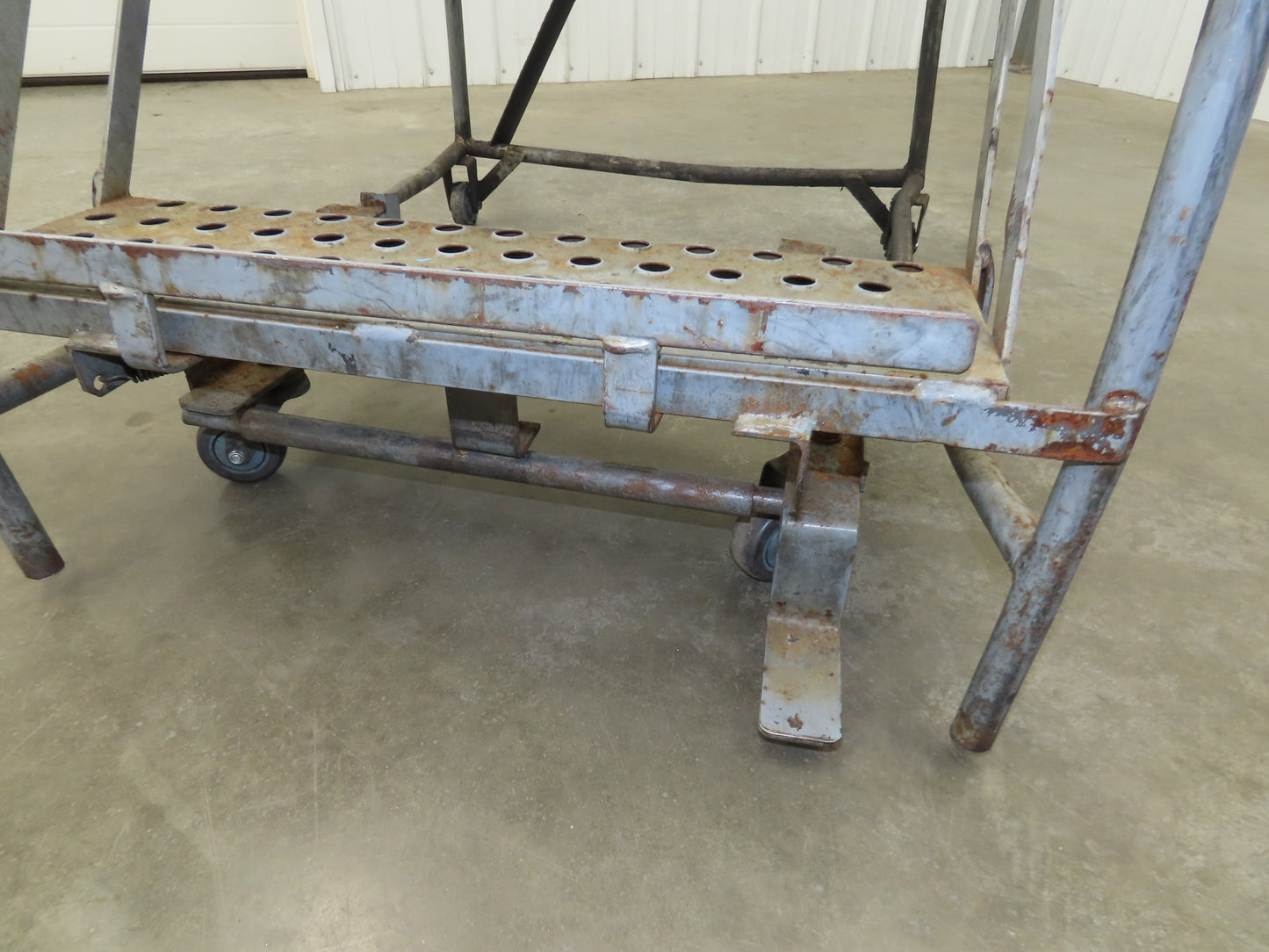 Cotterman 933701 Rolling Ladder 5 Step 10" Work Platform 50" Top Step 450lbs