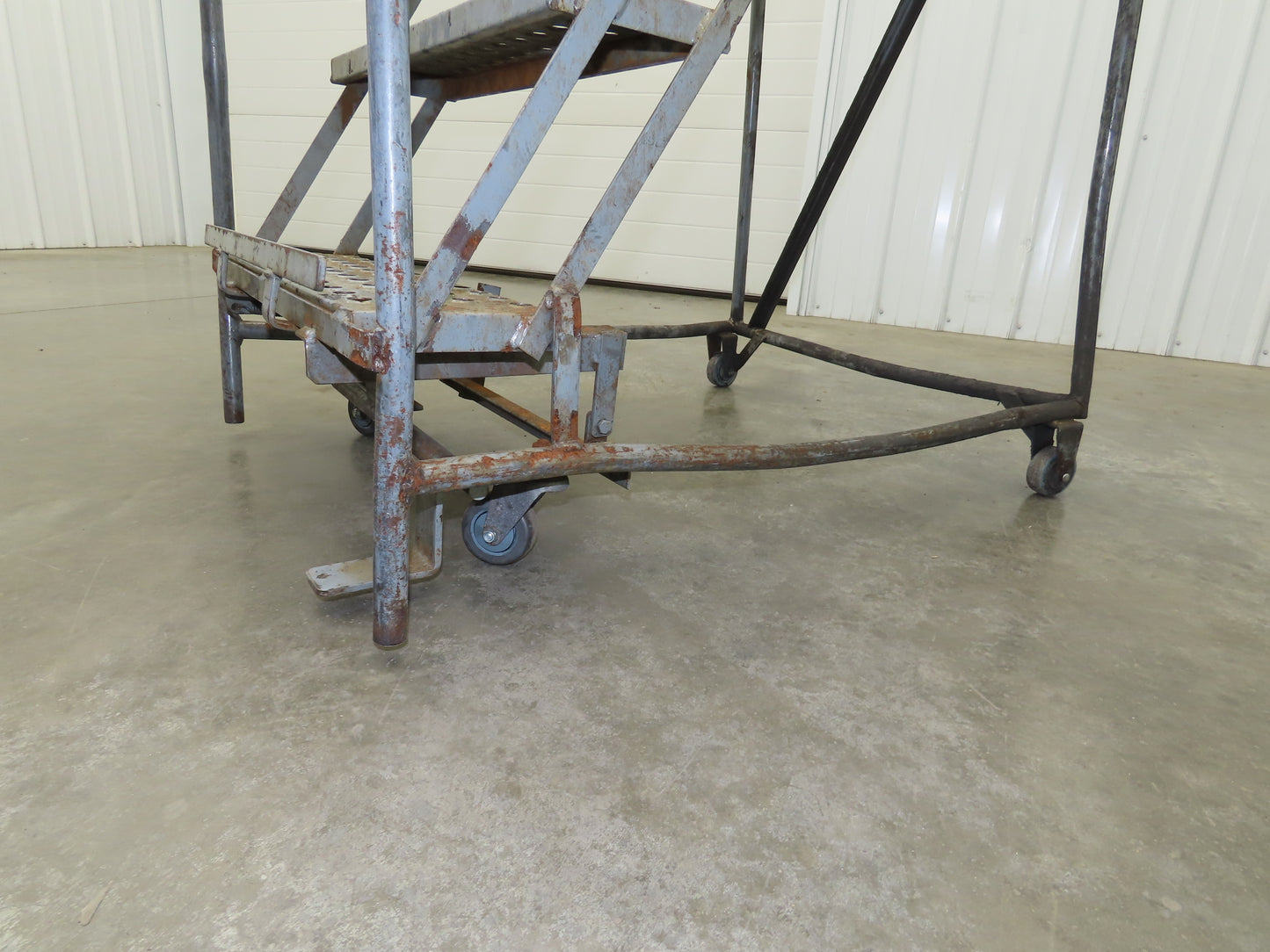 Cotterman 933701 Rolling Ladder 5 Step 10" Work Platform 50" Top Step 450lbs