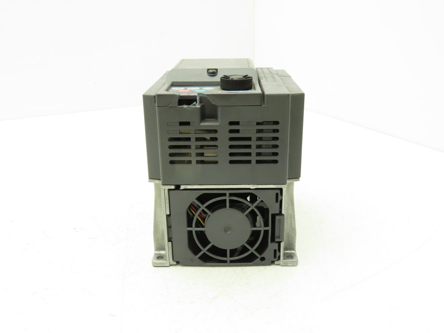 Mitsubishi Electric FR-D720-1.5K AC Servo Inverter Drive 1.5kW 2Hp 200-240V 3Ph