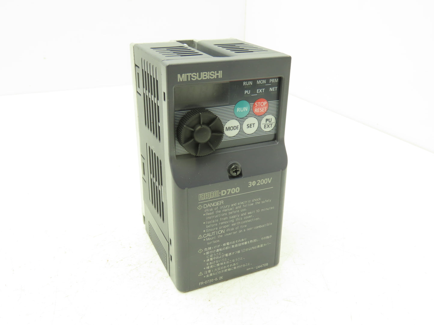 Mitsubishi FR-E720-0.2K AC Servo Drive 0.2kW 1/4Hp 200-240V 3Ph w/CC-Link Module