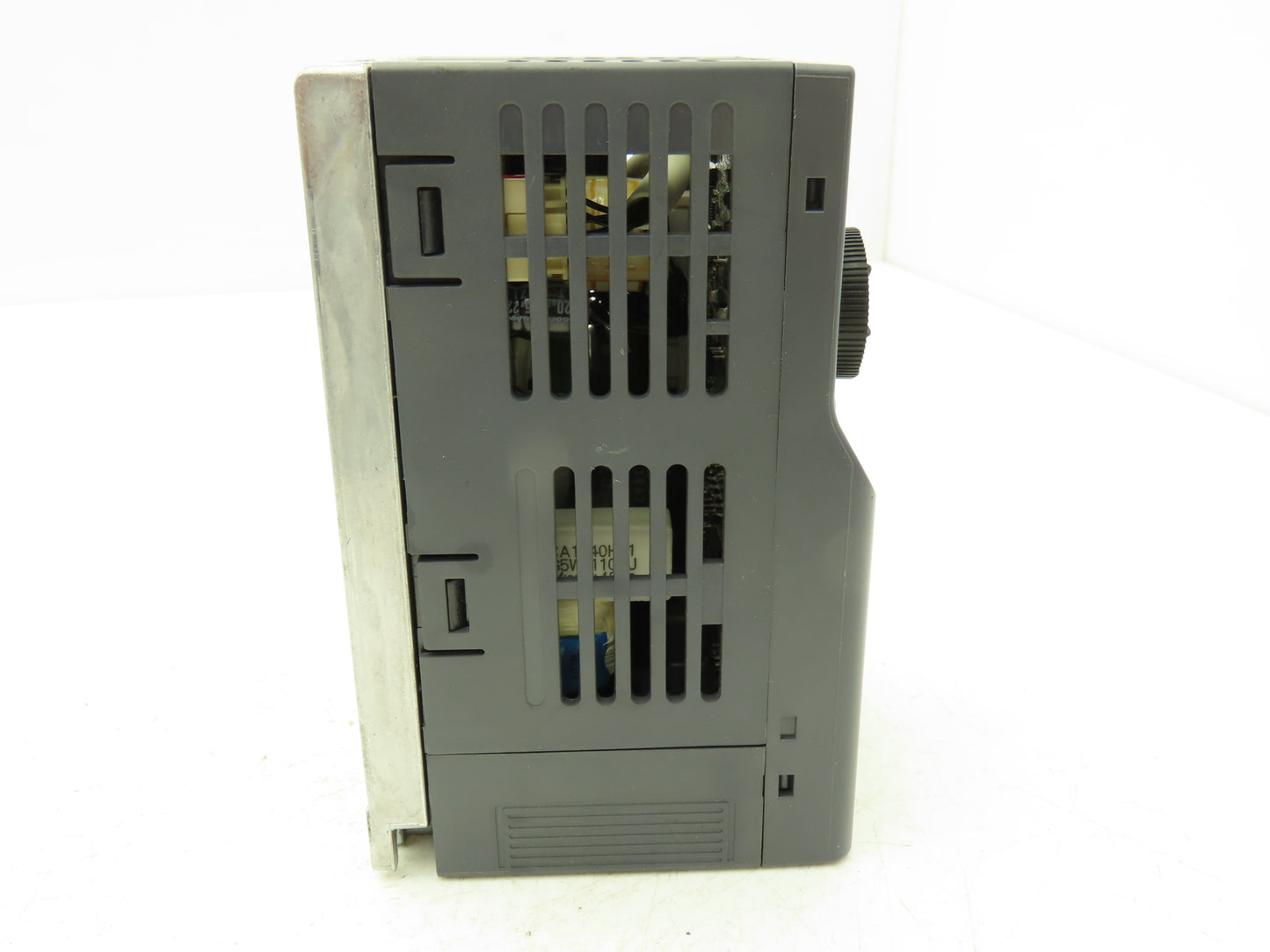 Mitsubishi FR-E720-0.2K AC Servo Drive 0.2kW 1/4Hp 200-240V 3Ph w/CC-Link Module