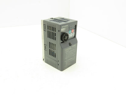 Mitsubishi FR-E720-0.2K AC Servo Drive 0.2kW 1/4Hp 200-240V 3Ph w/CC-Link Module