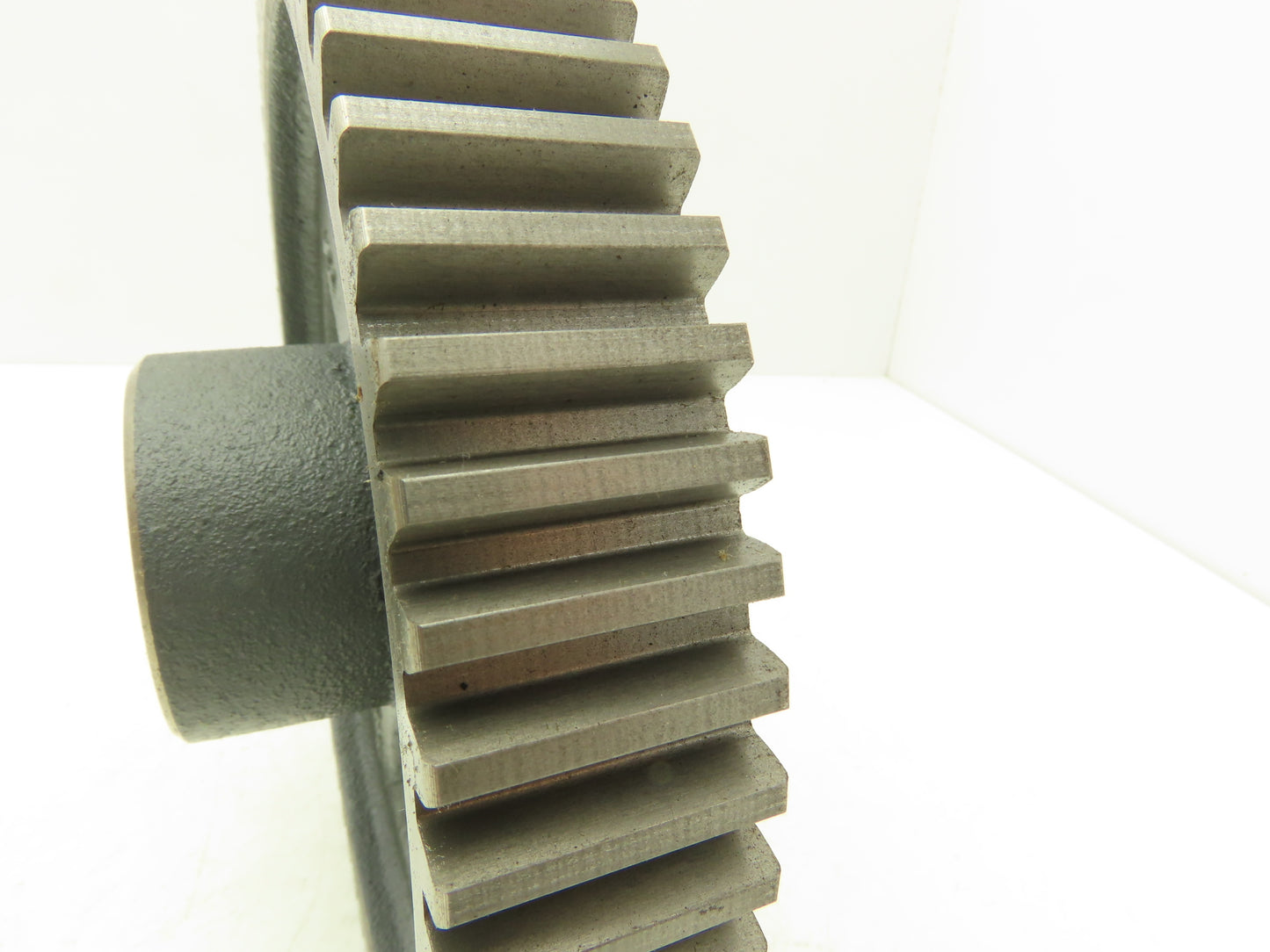 Boston Gear 10390 NH60 Spur Gear 60-Tooth 7.5" OD 1.25" W 1" Smooth Bore