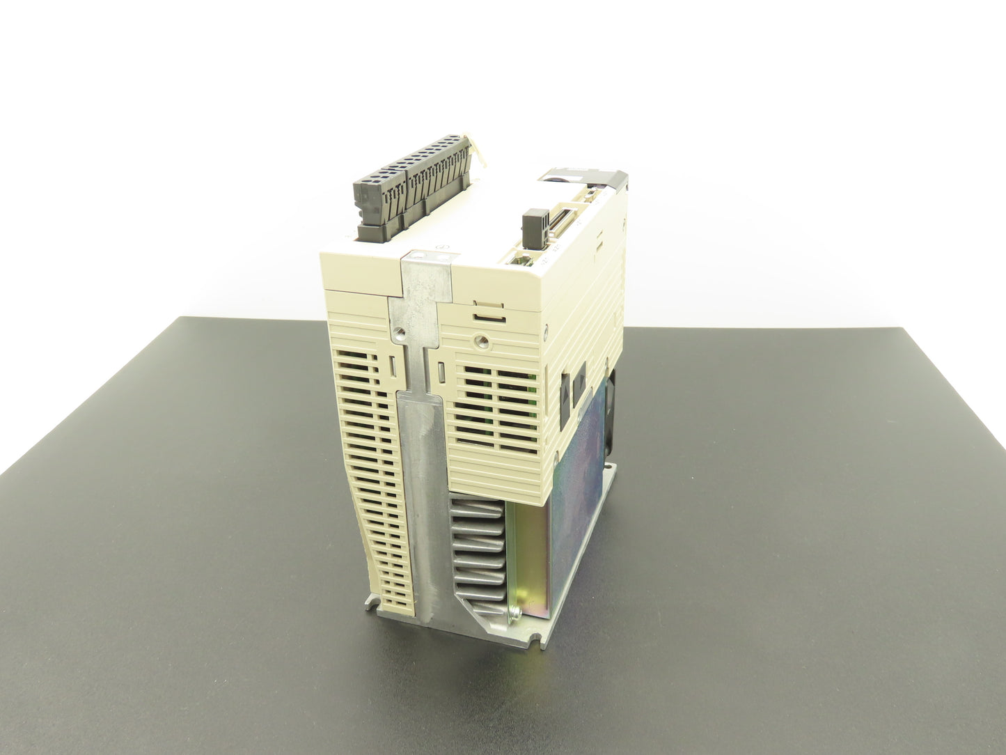 Yaskawa SGDV-120A01A SERVOPACK Drive Controller Module 200-230V 3Ph 1.5kW