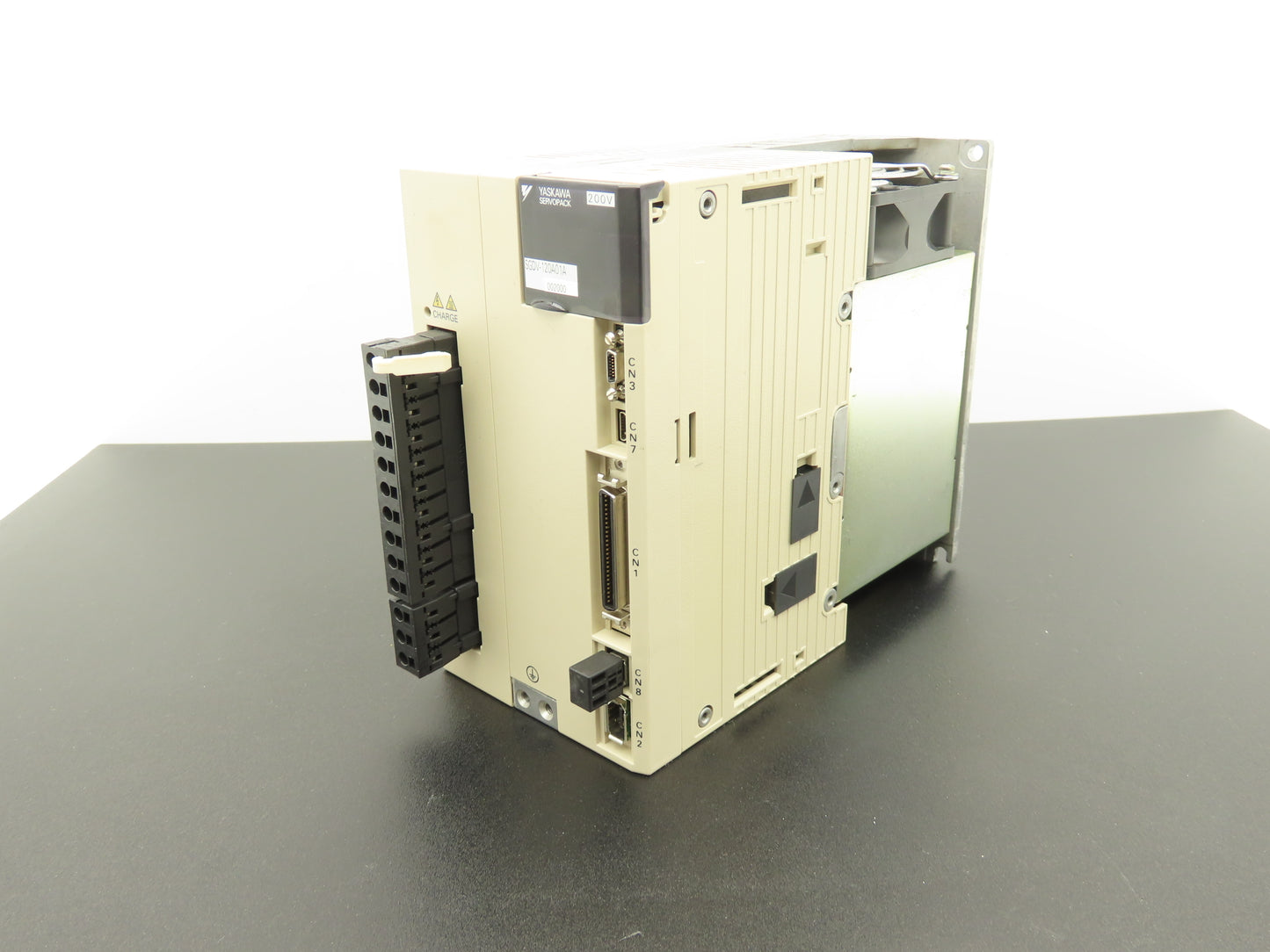 Yaskawa SGDV-120A01A SERVOPACK Drive Controller Module 200-230V 3Ph 1.5kW