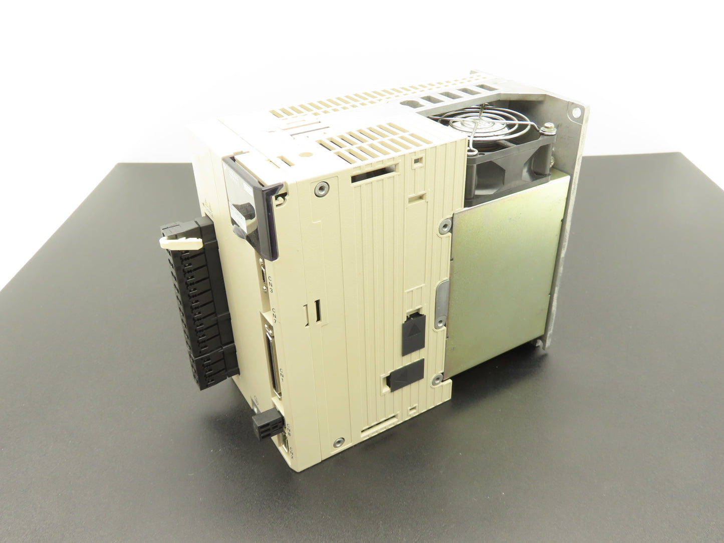 Yaskawa SGDV-120A01A SERVOPACK Drive Controller Module 200-230V 3Ph 1.5kW