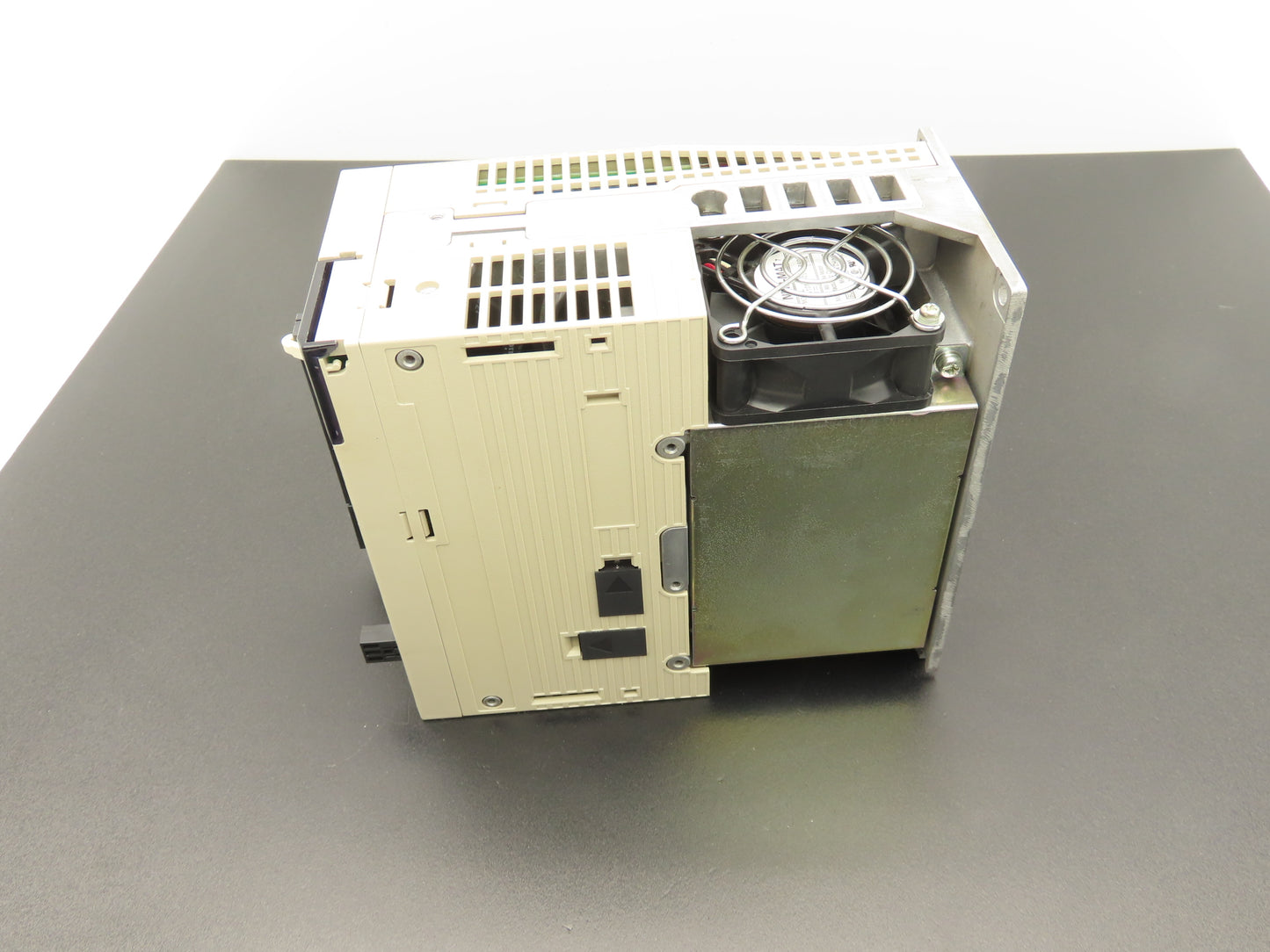 Yaskawa SGDV-120A01A SERVOPACK Drive Controller Module 200-230V 3Ph 1.5kW