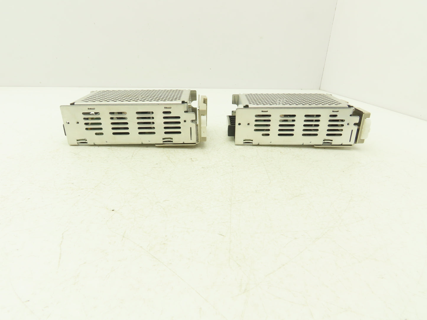 Omron S8JX-N10024CD Power Supply In 100-240VAC Out 24VDC 4.5A DIN Rail Lot of 2