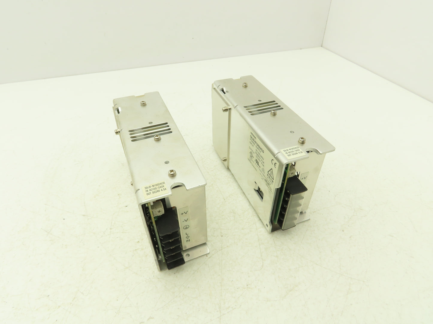 Omron S8JX-N10024CD Power Supply In 100-240VAC Out 24VDC 4.5A DIN Rail Lot of 2