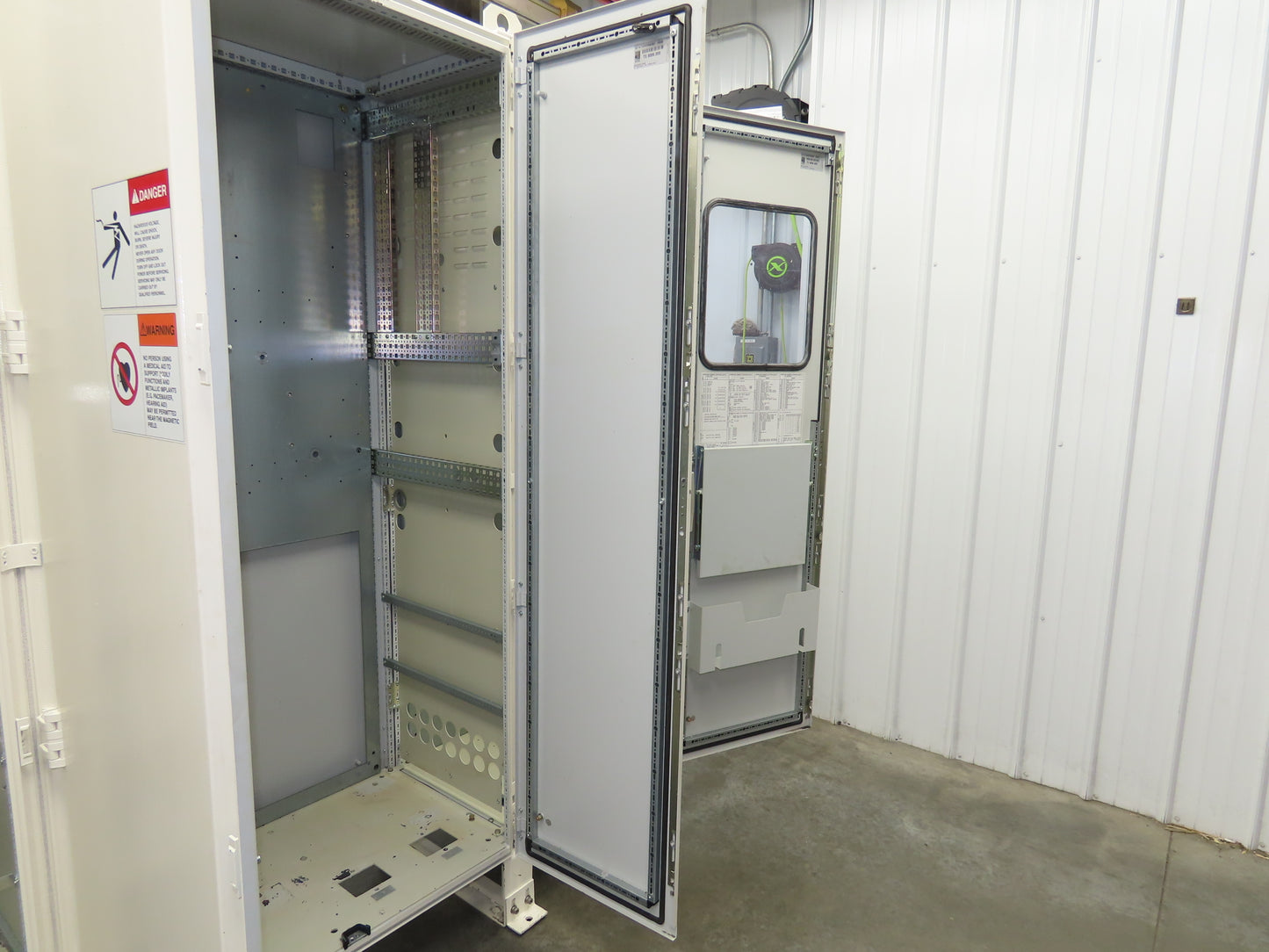 Rittal Electrical Modular Enclosure 1950x2200x600mm Control Cabinet Freestanding