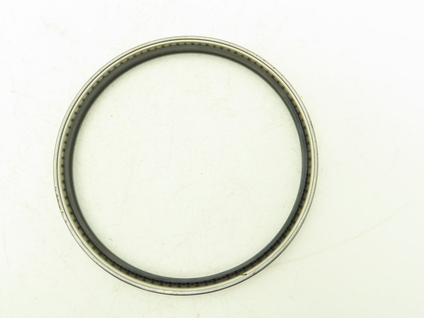 Garlock 21086-4503 Mill Right Oil Seal Klozure 9" ID 10" OD 0.625 Width