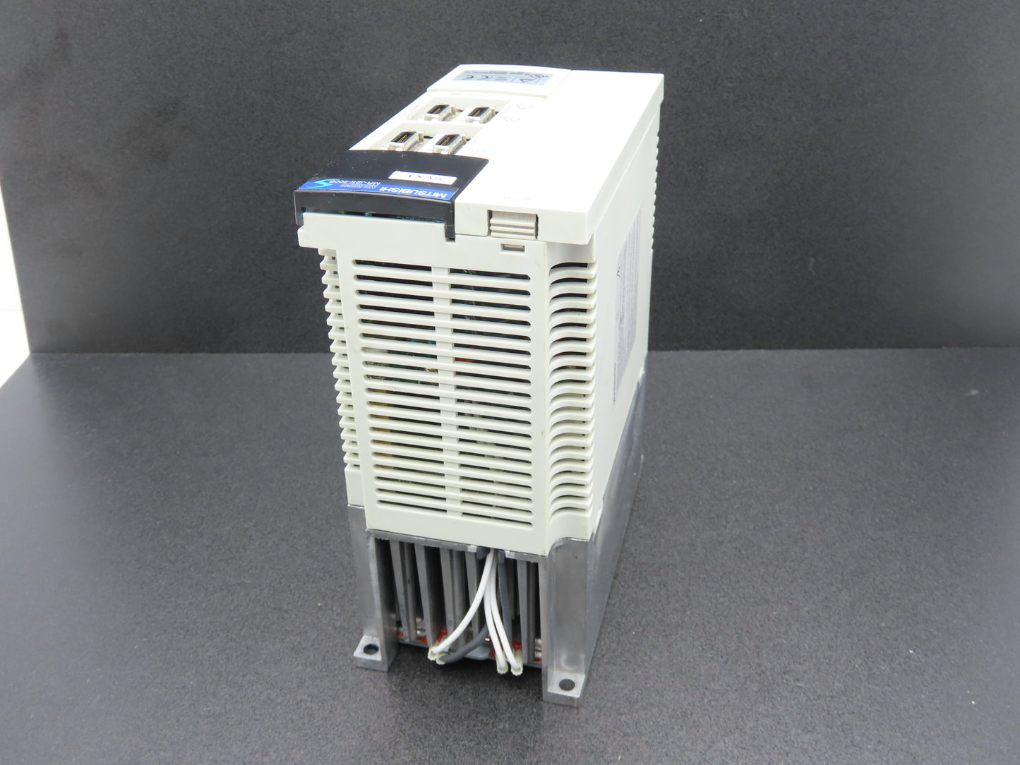 Mitsubishi MR-J2S-200B AC Servo Drive 2kW 200-240V 3Ph MELSERVO J2