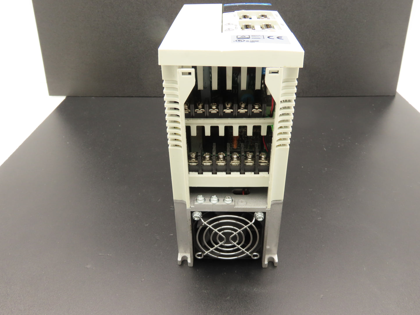 Mitsubishi MR-J2S-200B AC Servo Drive 2kW 200-240V 3Ph MELSERVO J2