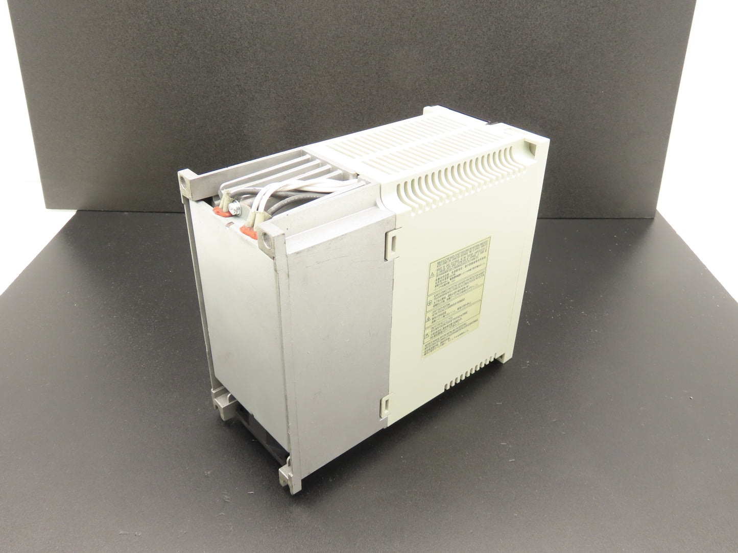 Mitsubishi MR-J2S-200B AC Servo Drive 2kW 200-240V 3Ph MELSERVO J2