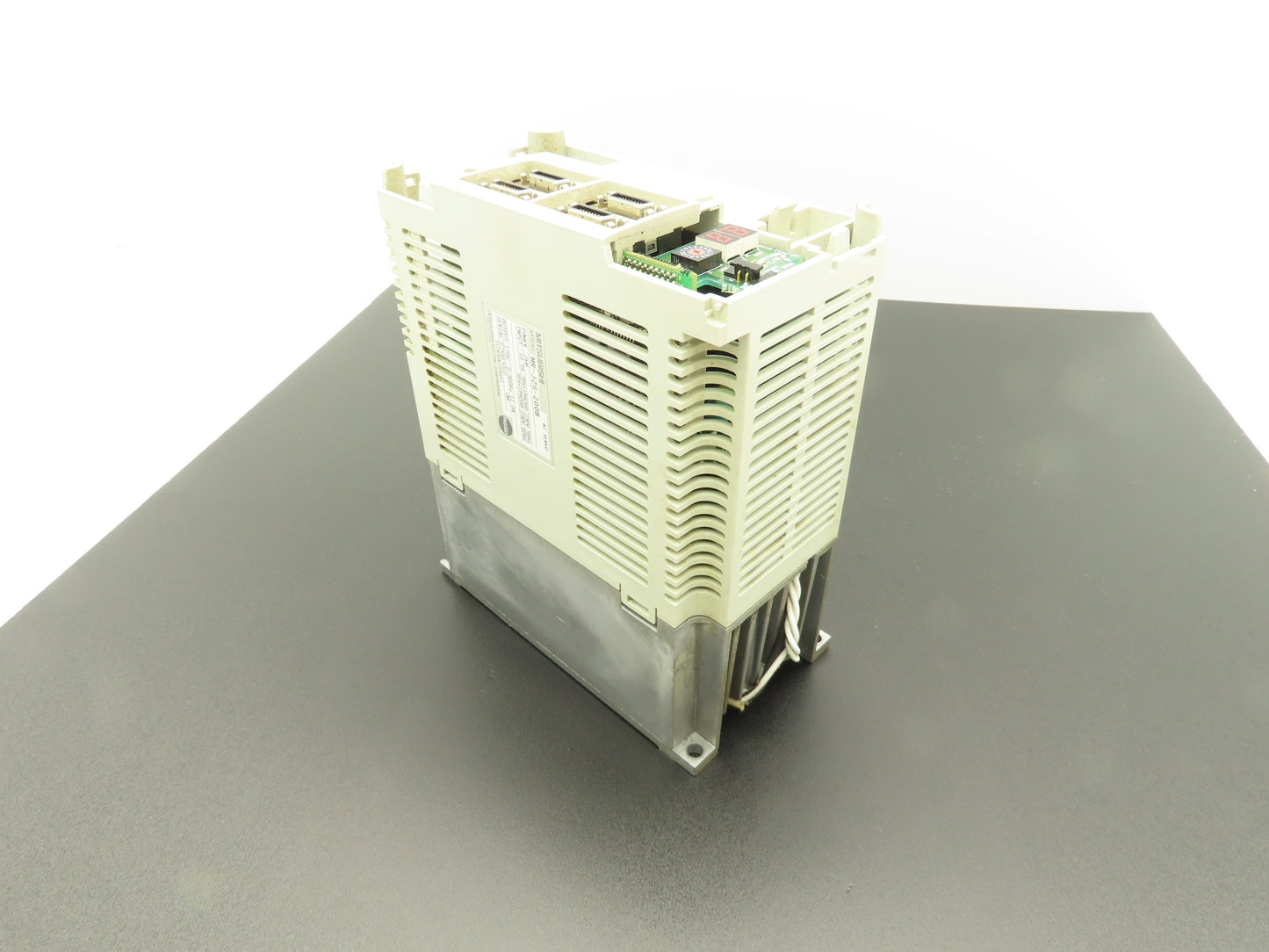 Mitsubishi MR-J2S-200B AC Servo Drive 2kW 200-240V 3Ph MELSERVO J2