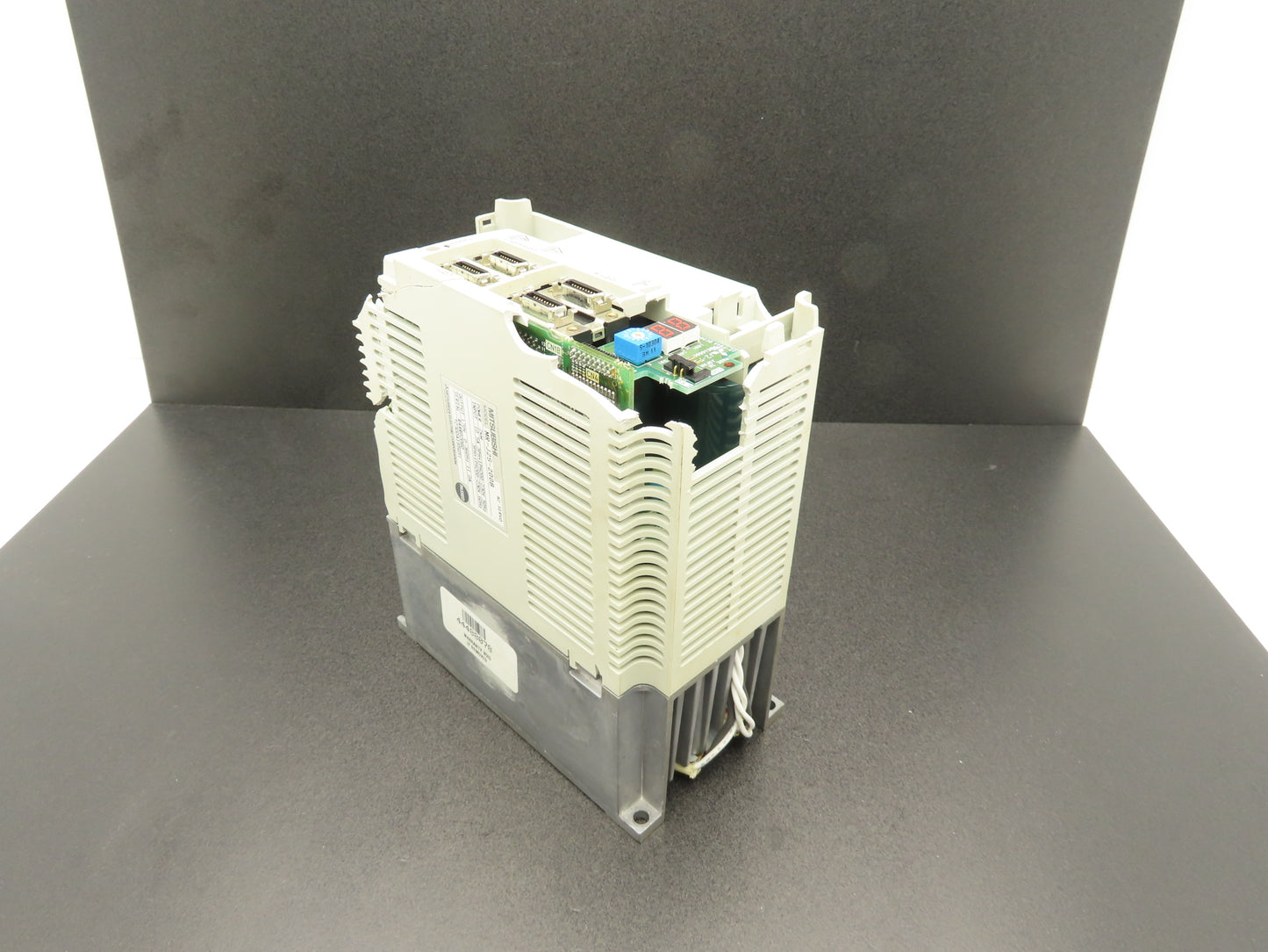 Mitsubishi MR-J2S-200B AC Servo Drive 2kW 200-240V 3Ph MELSERVO J2