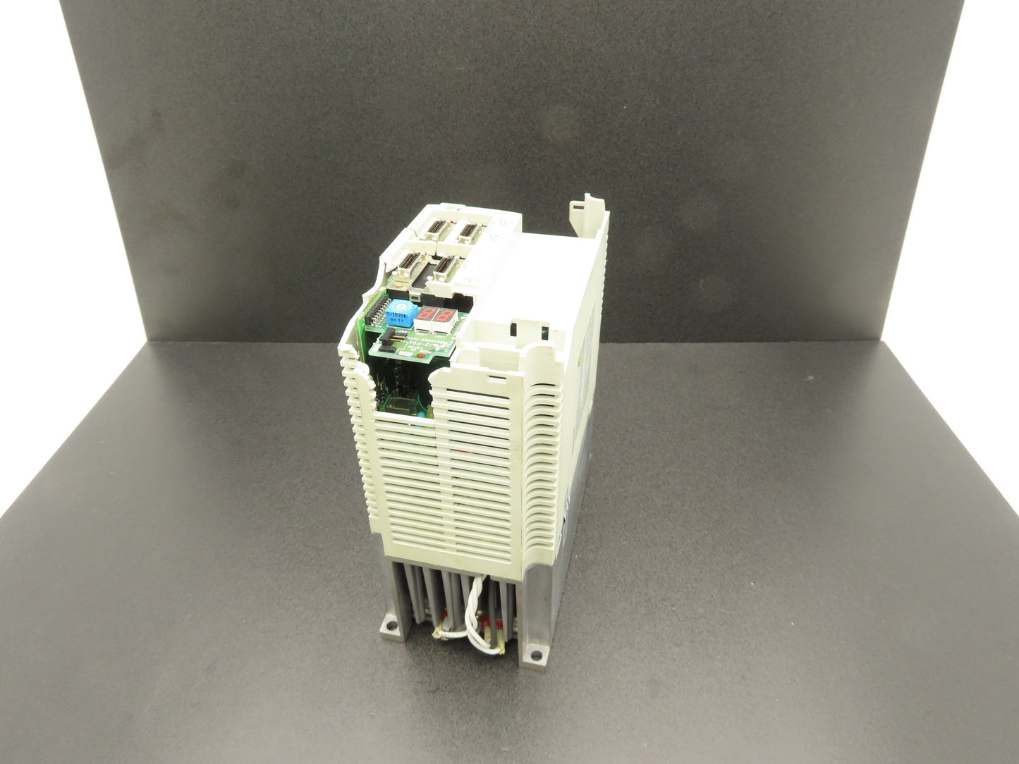 Mitsubishi MR-J2S-200B AC Servo Drive 2kW 200-240V 3Ph MELSERVO J2