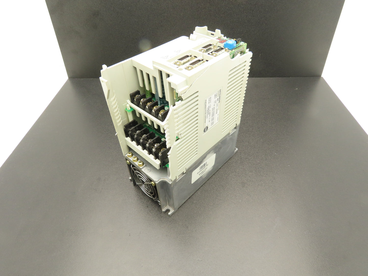 Mitsubishi MR-J2S-200B AC Servo Drive 2kW 200-240V 3Ph MELSERVO J2